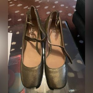 Free People Round Toe Gold Heel